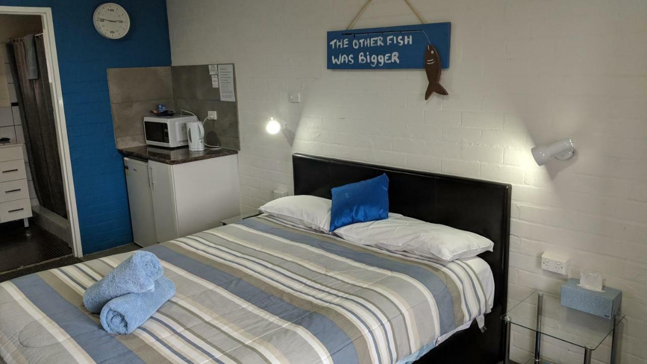 Harrington Village Motel Manning Point ภายนอก รูปภาพ